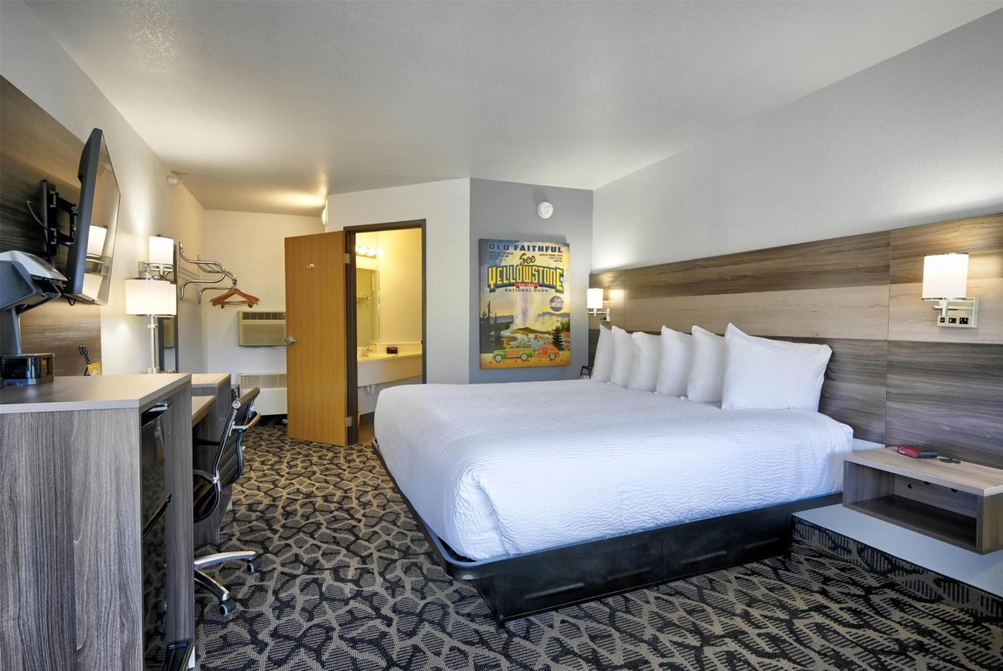 Travelodge By Wyndham Gardiner Yellowstone Park North Entr Exterior photo